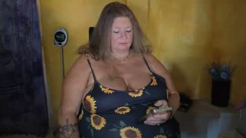 vampwoman online show from July 13, 6:39 am