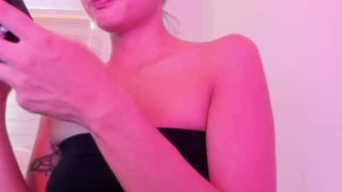 Babi Alu online show from April 24, 2:19 pm