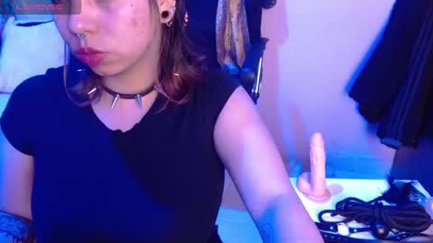 vanessa bobs online show from March 7, 3:17 am