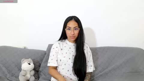 vanessaadol online show from June 3, 9:56 am