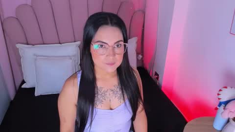 Snapshot of vanessamirren chatting on October 21, 12:21 pm vanessamirren online show from October 21, 12:21 pm