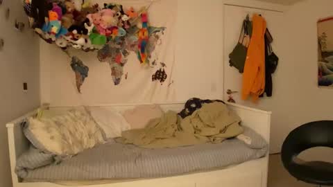 Vanessa  online show from March 17, 6:07 am