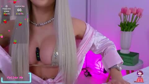 Vanessa online show from May 4, 1:50 pm