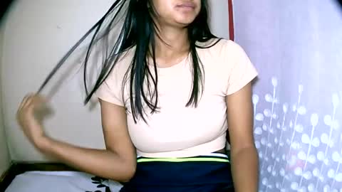 vanih27 online show from June 26, 7:36 am