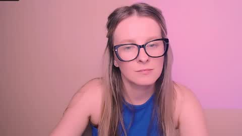 Mia online show from April 28, 2:27 am
