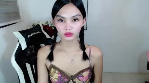 VANNESA online show from April 27, 7:00 pm