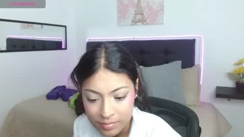 vane online show from June 19, 8:59 pm