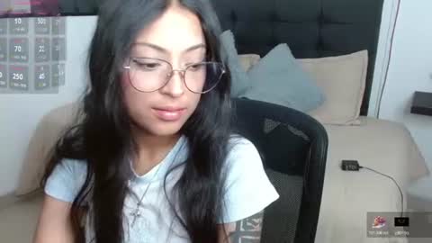 vane online show from July 12, 9:07 pm