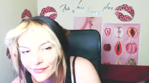 Vanessa online show from June 26, 7:03 am