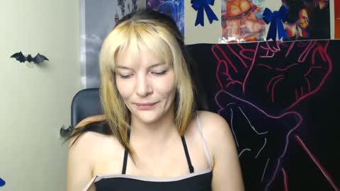 Vanessa online show from June 21, 6:53 am
