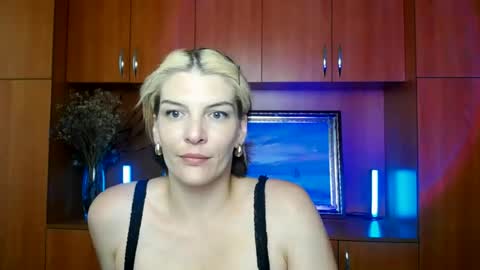 Vanessa online show from July 7, 7:09 am