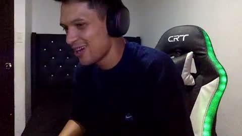Andres online show from July 6, 11:39 pm