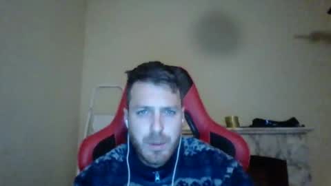 vascorro20 online show from January 1, 7:43 pm