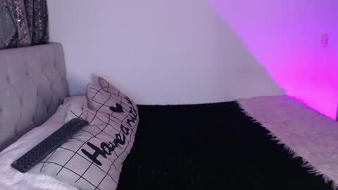 Vayolett Bass online show from March 6, 4:08 am