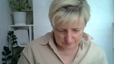 vea_motty online show from April 30, 11:26 am