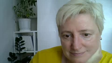 vea_motty online show from June 14, 2:41 pm