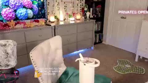 vegas_romance online show from June 23, 3:25 am