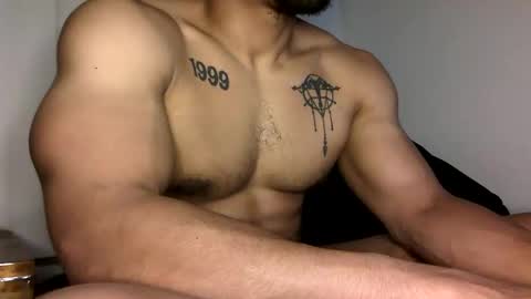 Vegas Love online show from November 2, 8:36 am