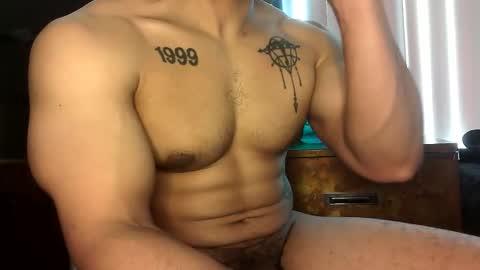 Vegas Love online show from April 29, 9:30 pm