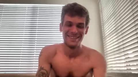 Joeyyy online show from April 3, 1:12 am