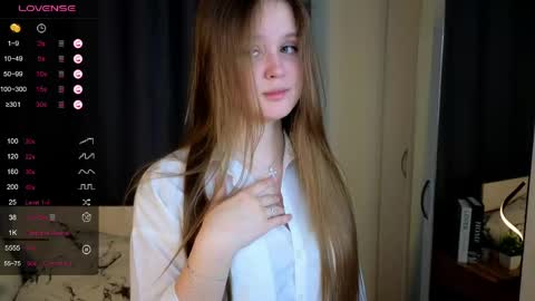 veliapascanik online show from April 30, 1:43 am