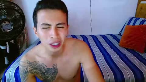 velk_hot1 online show from July 4, 3:16 pm