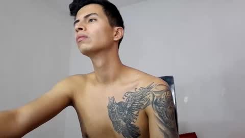 velk_hot1 online show from March 9, 4:44 pm