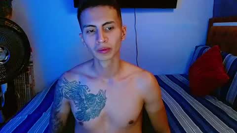 velk_hot1 online show from July 8, 2:20 pm