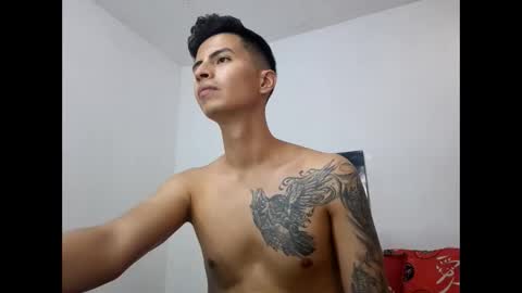 velk_hot1 online show from February 20, 9:53 pm
