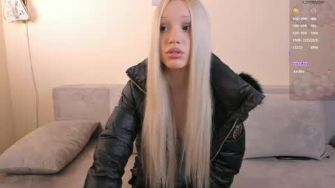 Hi im Hannah online show from March 14, 5:55 am