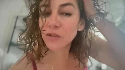 Velvet online show from March 17, 6:35 pm