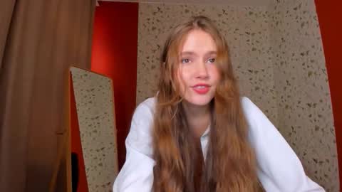 velvet_cherry online show from September 18, 3:27 pm