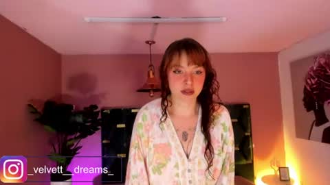Isabella  online show from June 18, 11:59 am