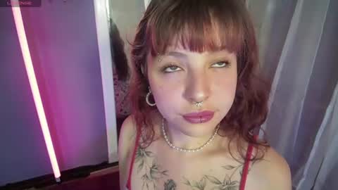 Isabella  online show from August 4, 11:50 am