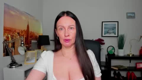 Snapshot of velvet_jasmine chatting on September 12, 6:04 am Jasmine online show from September 12, 6:04 am