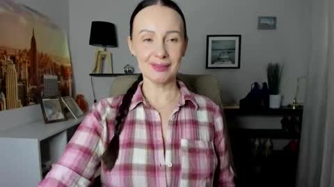 Jasmine online show from March 5, 6:33 am