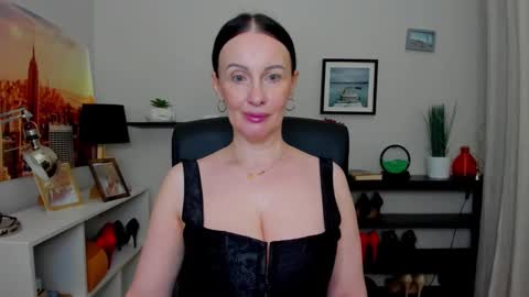 Snapshot of velvet_jasmine chatting on October 16, 6:02 am Jasmine online show from October 16, 6:02 am