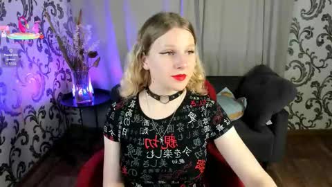 Snapshot of velvet_peach_ chatting on October 19, 12:10 pm velvet_peach_ online show from October 19, 12:10 pm