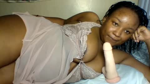 Prettie diva online show from July 19, 2:30 pm