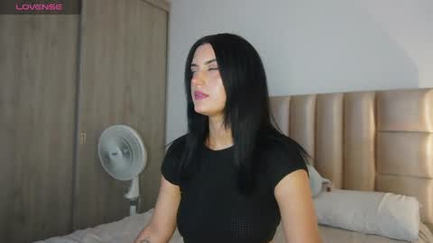 velvet online show from May 4, 10:27 pm