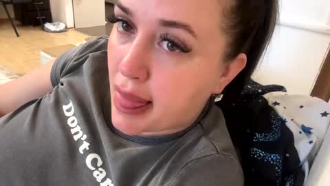 VendySmail online show from February 7, 5:31 am