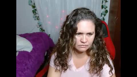venecasexy44 online show from April 9, 8:20 am