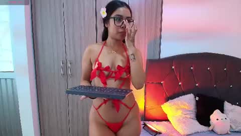 venus_hexxx online show from June 23, 11:39 am
