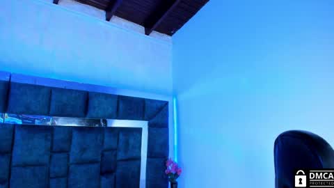 Snapshot of venus_velez chatting on February 26, 3:54 pm Venus online show from February 26, 3:54 pm