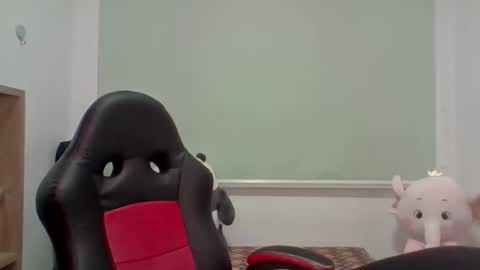 VENUSINA07 online show from January 15, 6:33 am