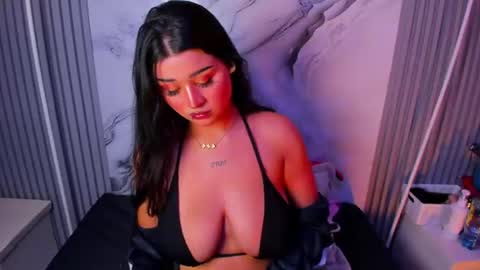 Venusowen  online show from July 24, 2:36 pm