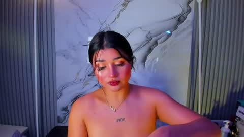Venusowen  online show from August 1, 2:51 pm