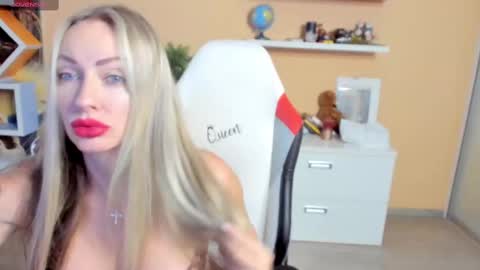 Violetta  online show from March 2, 3:45 am