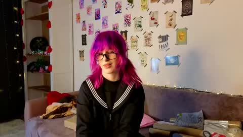 Erica online show from April 26, 8:28 pm