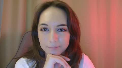 Una online show from September 22, 3:27 pm